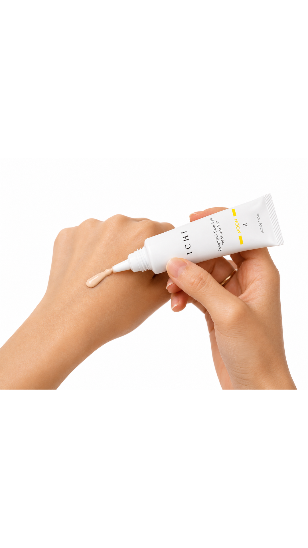 ICHI Essential Skin Veil “Natural Fit” Moon SPF 50